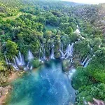 Πανσιόν Camp 3*